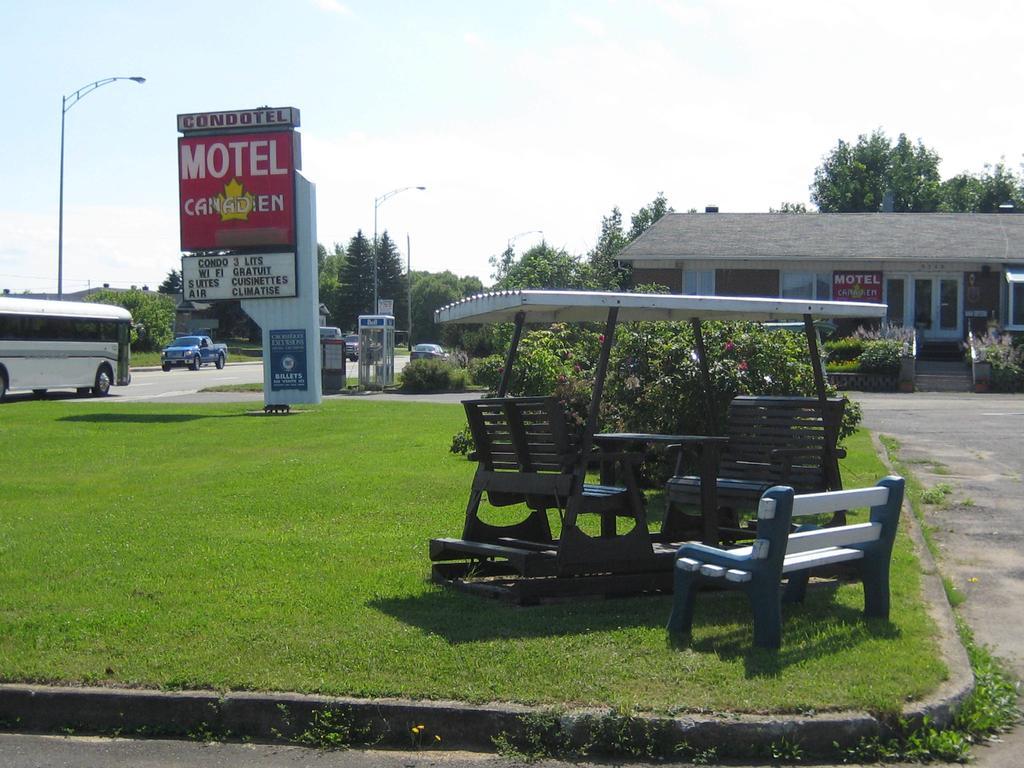 Condotel Motel Canadien Sainte-Anne-de-Beaupré Εξωτερικό φωτογραφία